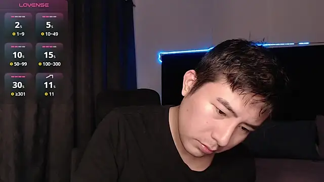 andrewmhilton  online show from 01-06-26, 05:33