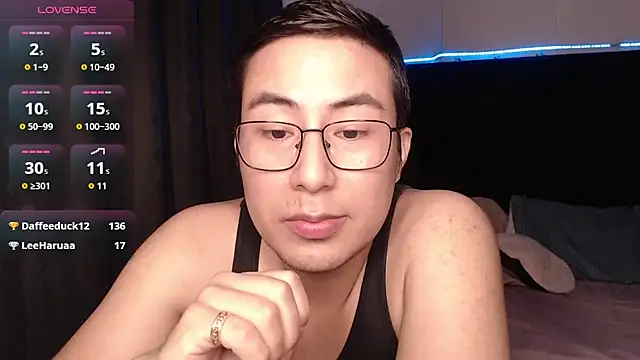 andrewmhilton  online show from 01-07-26, 05:43