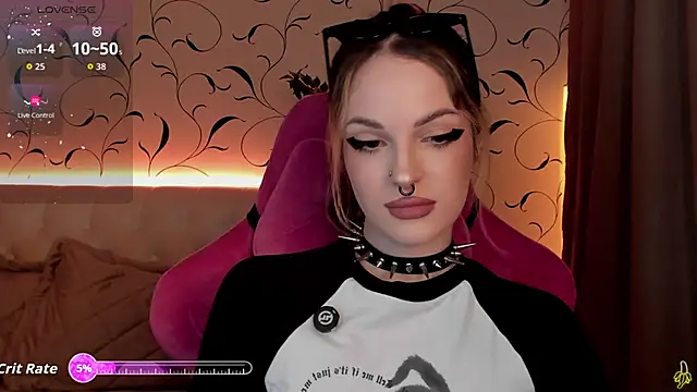 BratzieDarsie online show from 10-11-25, 08:13