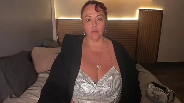 Snapshot of megan_dreamsss chatting on 02-06-26, 12:04 megan dreamsss online show from 02-06-26, 12:04