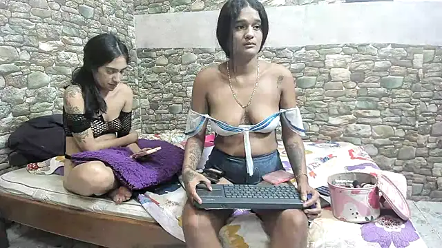 chicamir22 online show from 12-24-24, 12:11