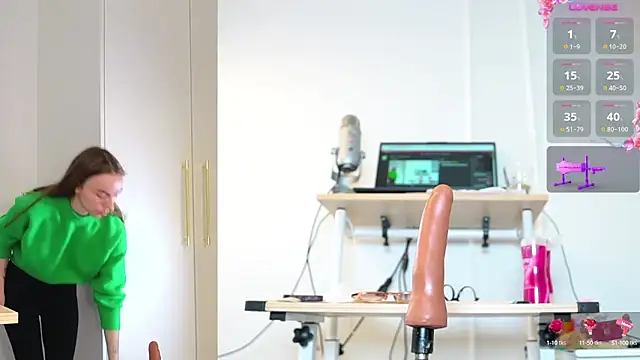 Miss69Ri99 online show from 10-15-25, 10:59