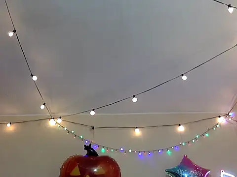 HandsomeAlfie online show from 10-19-25, 02:45