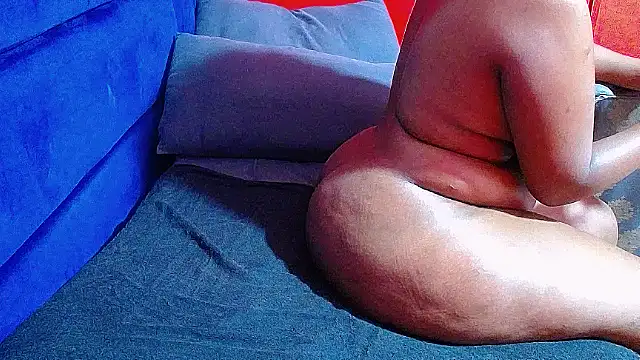 Snapshot of Lelety79 chatting on 03-16-26, 08:40 Lelety79 online show from 03-16-26, 08:40