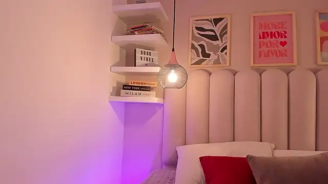 cute  cherry  online show from 10-11-25, 07:23