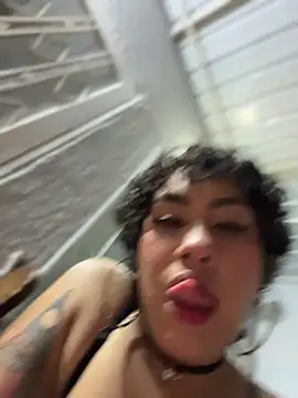 Snapshot of ZahaRoseee chatting on 02-28-26, 12:22 ZahaRoseee online show from 02-28-26, 12:22