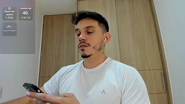 Snapshot of alejandro_stark chatting on 11-08-25, 09:57 alejandro stark online show from 11-08-25, 09:57