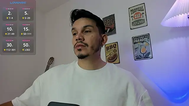 Snapshot of alejandro_stark chatting on 01-09-26, 10:40 alejandro stark online show from 01-09-26, 10:40