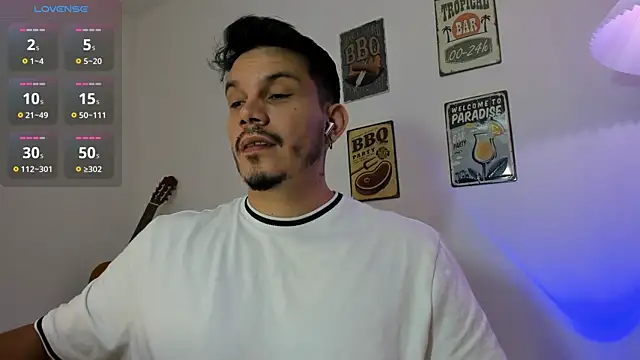 Snapshot of alejandro_stark chatting on 01-10-26, 10:50 alejandro stark online show from 01-10-26, 10:50