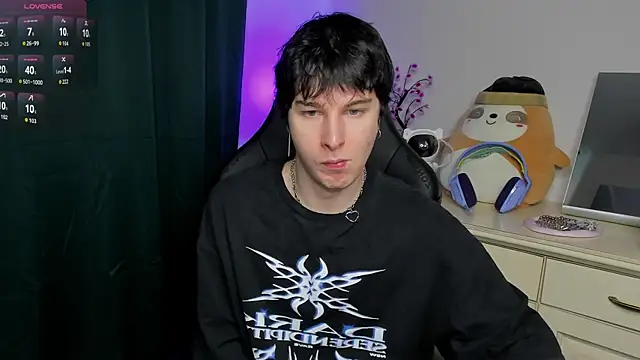 Vincent Strong online show from 02-25-26, 07:40