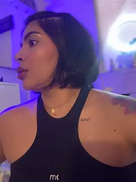 GigiiStone online show from 11-11-25, 09:48