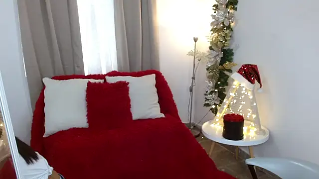 sofia perez    online show from 12-10-24, 08:16
