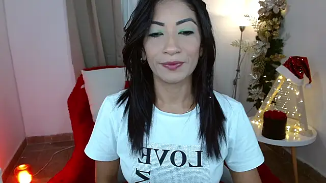 sofia perez    online show from 12-10-24, 11:19