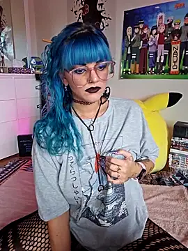 Snapshot of anyalikestosuck chatting on 10-30-25, 07:36 anyalikestosuck online show from 10-30-25, 07:36