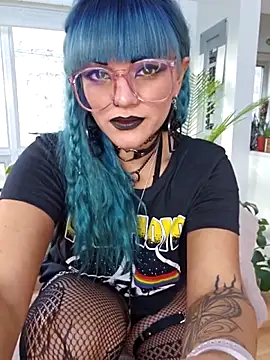 Snapshot of anyalikestosuck chatting on 11-19-25, 07:36 anyalikestosuck online show from 11-19-25, 07:36