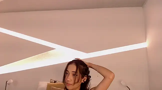 hot little bunny online show from 01-05-25, 10:40