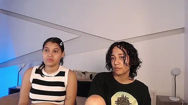 hot little bunny online show from 11-12-25, 09:14