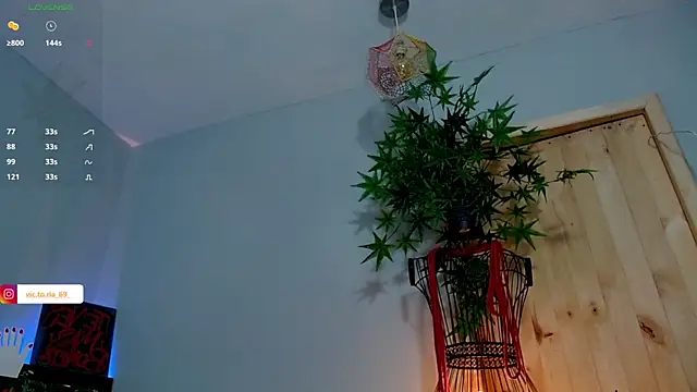 VickyJackson  online show from 12-04-24, 06:06