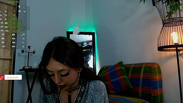 VickyJackson  online show from 01-14-25, 05:01