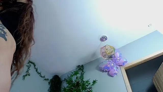 VickyJackson  online show from 03-19-25, 10:20