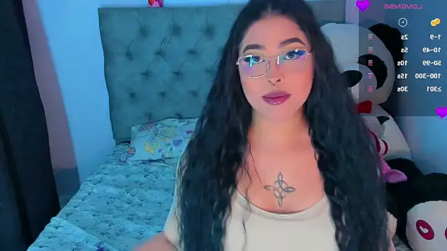 Snapshot of mabellfox chatting on 10-09-25, 08:34 mabellfox online show from 10-09-25, 08:34