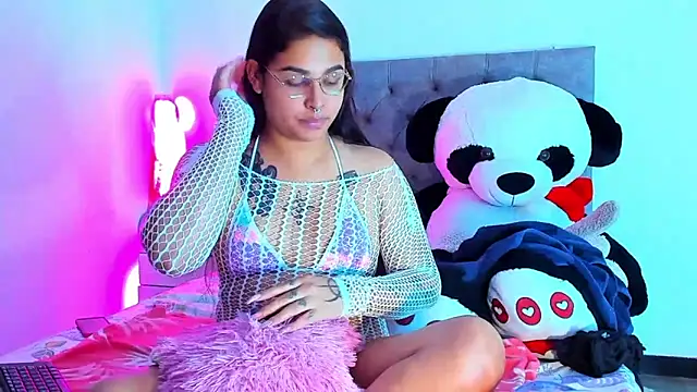 Snapshot of mabellfox chatting on 11-23-25, 05:24 mabellfox online show from 11-23-25, 05:24