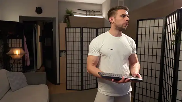 enjoy me online show from 11-25-25, 05:46