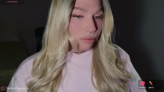 Snapshot of IsabellaFigueredo__ chatting on 10-14-25, 01:06 IsabellaFigueredo online show from 10-14-25, 01:06