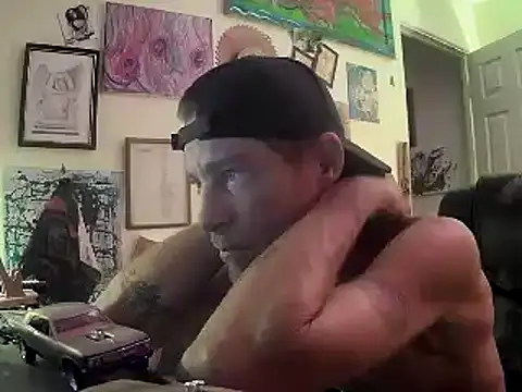 Snapshot of druetrue chatting on 10-19-25, 04:13 druetrue online show from 10-19-25, 04:13