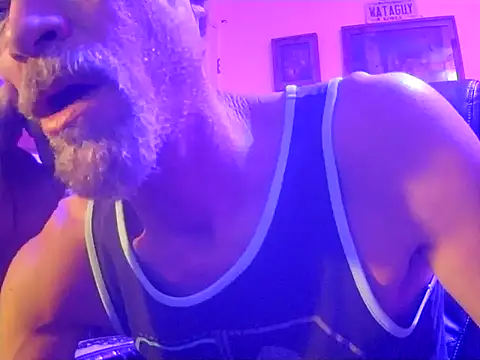 Snapshot of druetrue chatting on 11-17-25, 03:12 druetrue online show from 11-17-25, 03:12