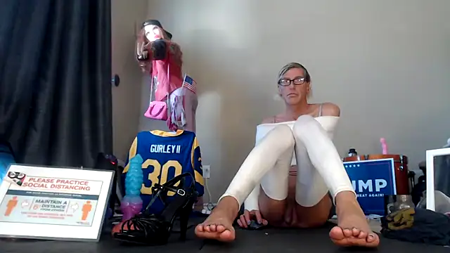 Snapshot of Taylorsexbot chatting on 12-05-24, 10:01 Taylorsexbot online show from 12-05-24, 10:01