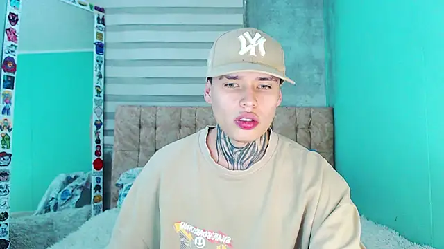 Snapshot of _justinmoon2 chatting on 11-23-25, 04:56 justinmoon2 online show from 11-23-25, 04:56