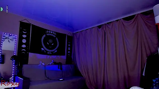 Snapshot of wet_dream_ chatting on 02-22-25, 07:03 wet dream online show from 02-22-25, 07:03