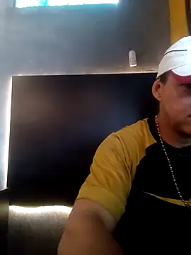 Snapshot of will1980 chatting on 02-13-26, 04:47 will1980 online show from 02-13-26, 04:47