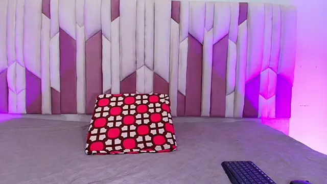 lucyy gray online show from 10-17-25, 03:10