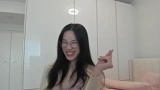 Snapshot of secretgirlfriendxo chatting on 12-15-25, 11:09 secretgirlfriendxo online show from 12-15-25, 11:09