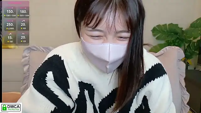 Snapshot of SUZU_ chatting on 02-08-26, 01:20 SUZU online show from 02-08-26, 01:20