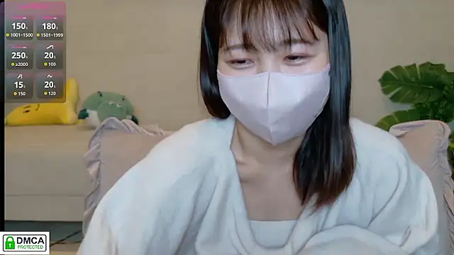 Snapshot of SUZU_ chatting on 02-10-26, 11:36 SUZU online show from 02-10-26, 11:36