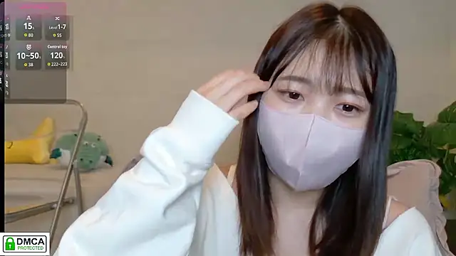 Snapshot of SUZU_ chatting on 02-11-26, 04:06 SUZU online show from 02-11-26, 04:06