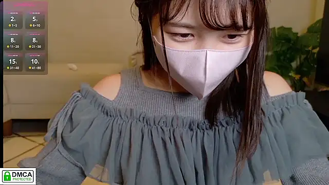 Snapshot of SUZU_ chatting on 02-18-26, 12:45 SUZU online show from 02-18-26, 12:45