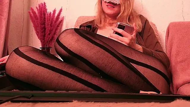 SecretAnni online show from 12-28-24, 08:36