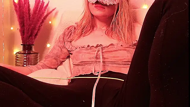 SecretAnni online show from 01-02-25, 09:43