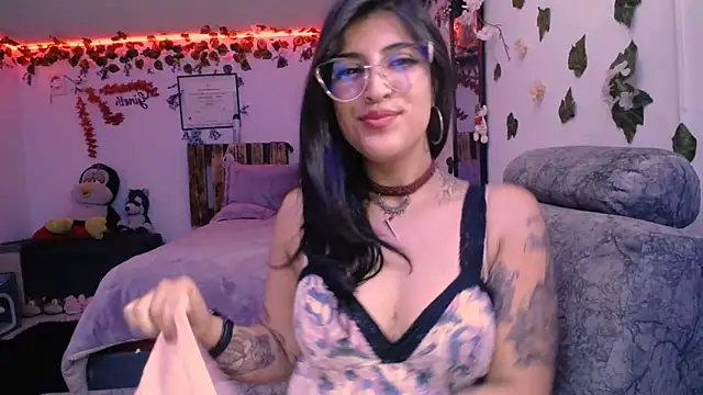 azahar  ziiz online show from 01-17-25, 11:49