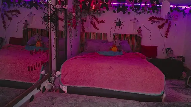 azahar  ziiz online show from 10-19-25, 02:12