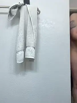 ft2022W online show from 03-10-25, 04:46