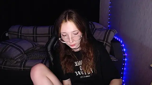 AmeliaKamishiro online show from 10-12-25, 09:03