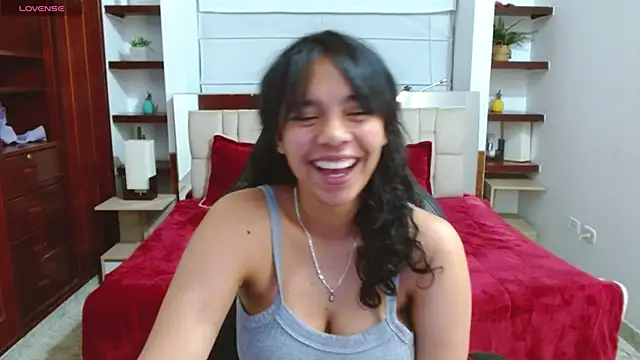 laureentt  online show from 01-28-25, 03:47