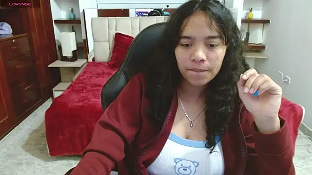 laureentt  online show from 01-30-25, 07:07