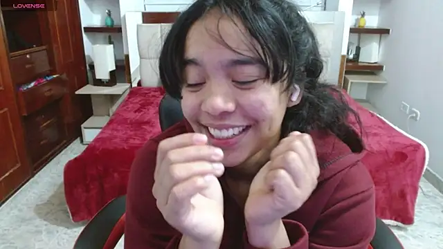 laureentt  online show from 01-31-25, 10:52