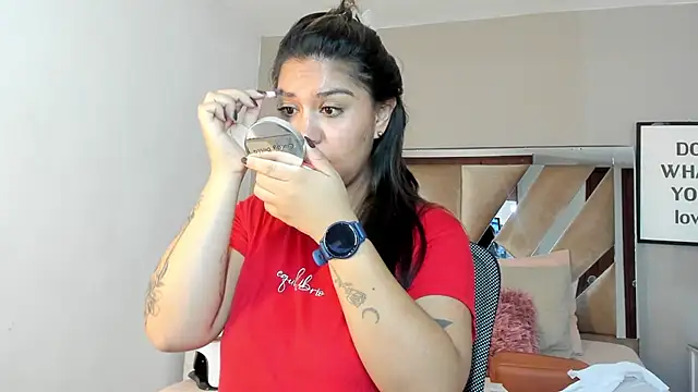 Snapshot of sharlott18 chatting on 01-12-25, 12:12 sharlott18 online show from 01-12-25, 12:12